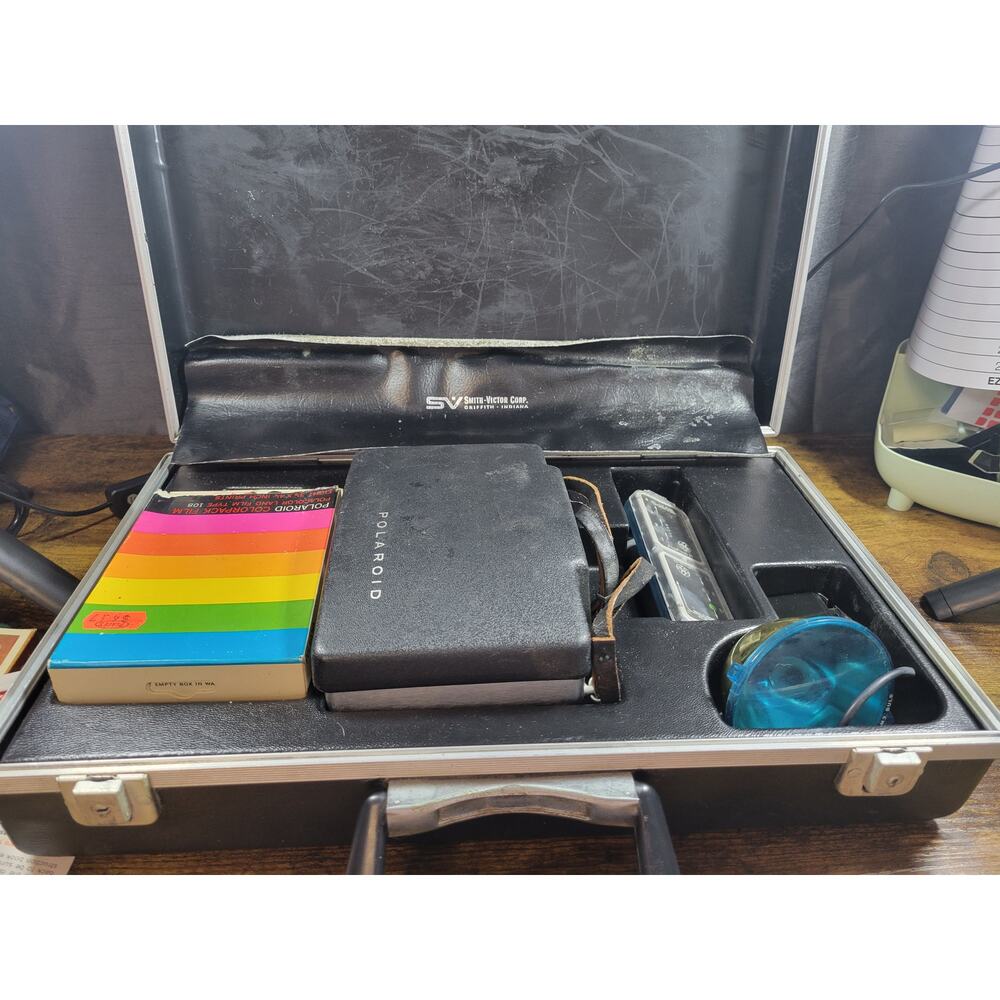 Vintage Polaroid Automatic 250 Land Camera With Accessories